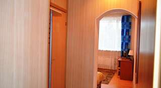Гостиница Орбита Гатчина Двухместный номер с 2 отдельными кроватями и ванной комнатой-21