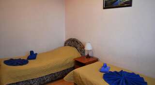 Гостиница Орбита Гатчина Двухместный номер с 2 отдельными кроватями и ванной комнатой-16